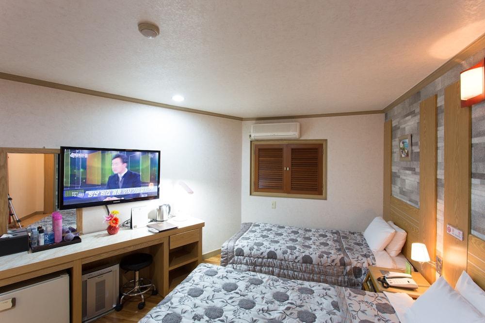 Kaya Tourist Hotel โซล ภายนอก รูปภาพ